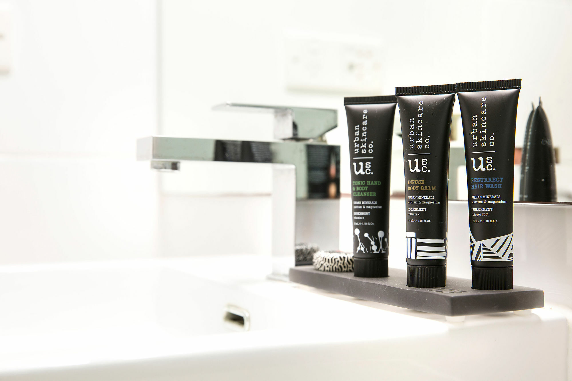 فندق Peppers Docklands ملبورن المظهر الخارجي الصورة A selection of the Urban Retreat products